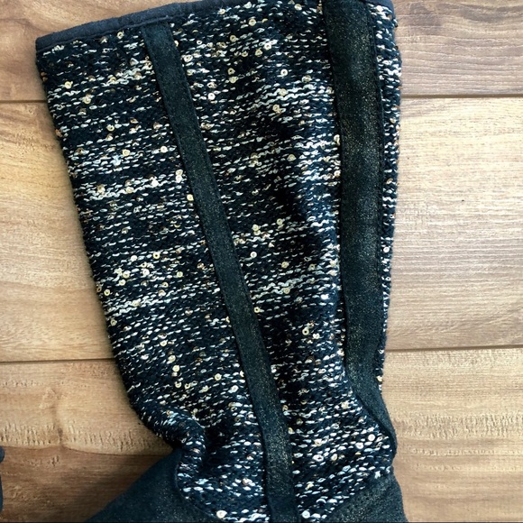 UGG Shimmering Suede & Knit Camaya Boots - Picture 4 of 7